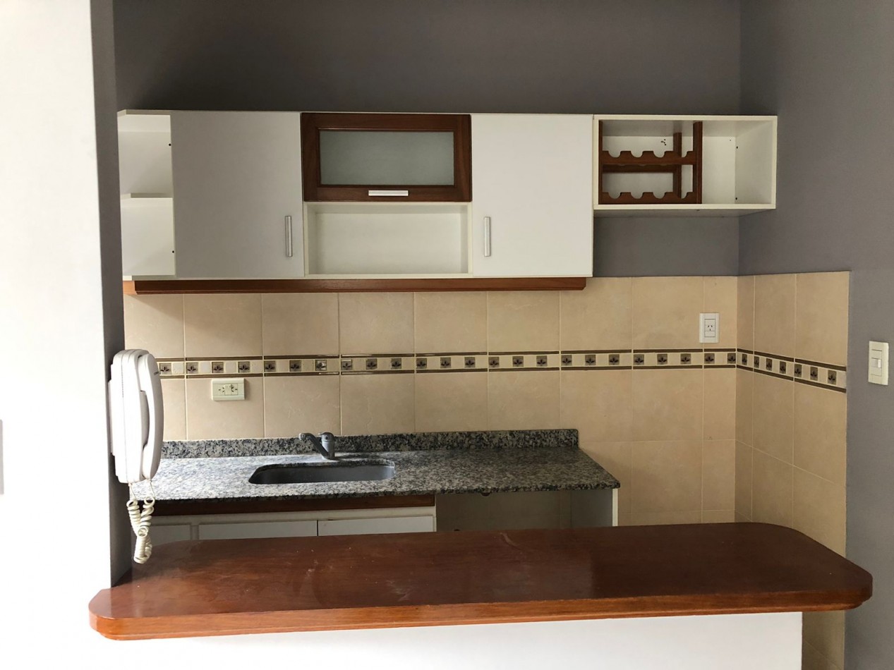Venta depto 2 dormitorios + 4 cocheras