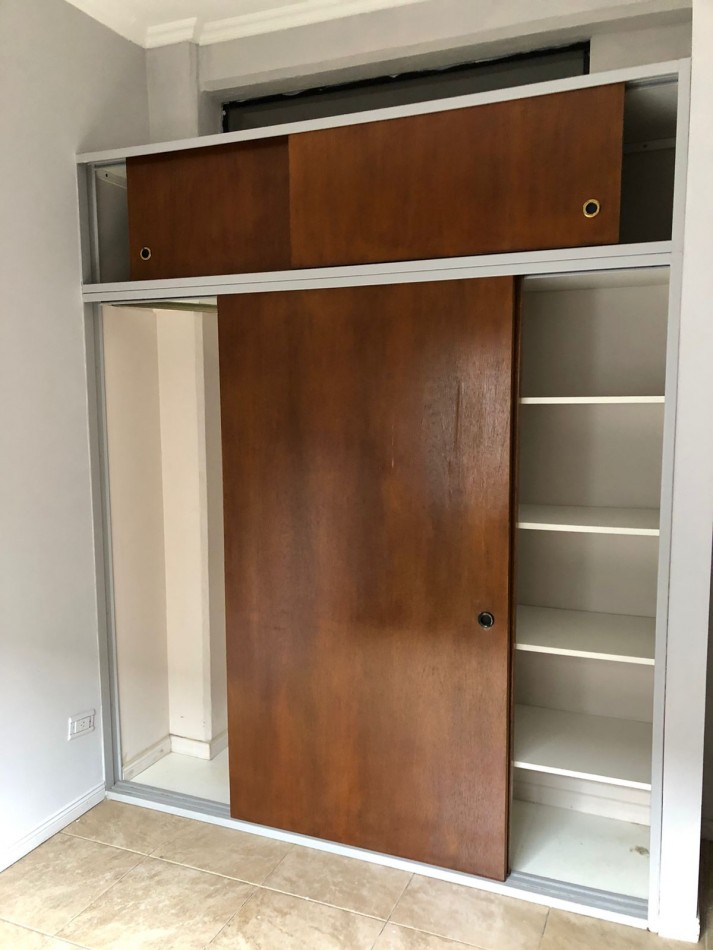 Venta depto 2 dormitorios + 4 cocheras