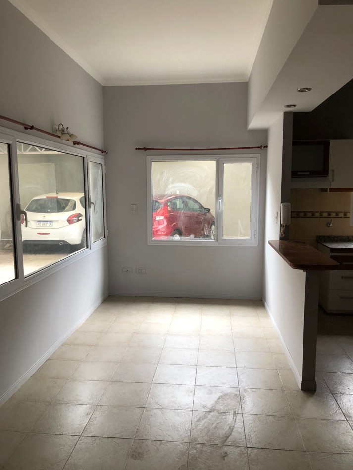 Venta depto 2 dormitorios + 4 cocheras