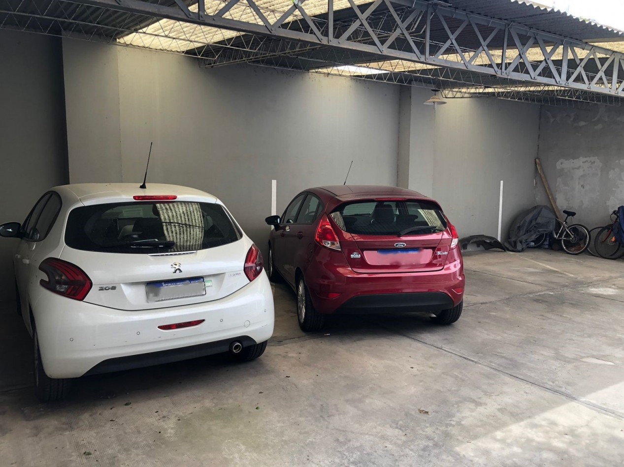 Venta depto 2 dormitorios + 4 cocheras