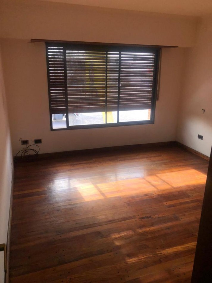 Depto 3 dormitorios en Villa Floresta