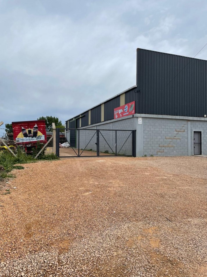 Alquiler galpon en Area 226