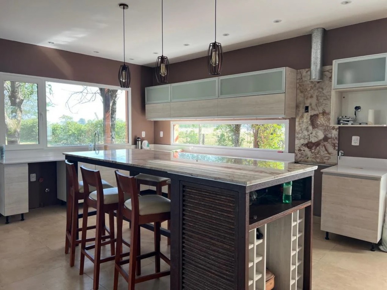 Venta casa quinta sobre 3 hectareas