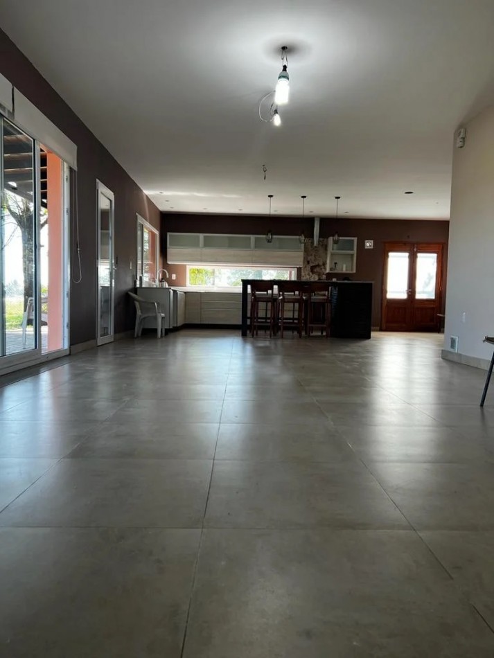Venta casa quinta sobre 3 hectareas