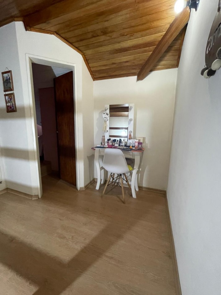 Venta casa tres dormitorios