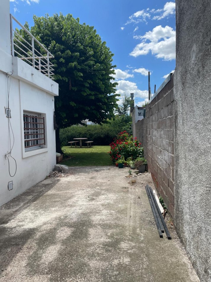 Venta casa tres dormitorios