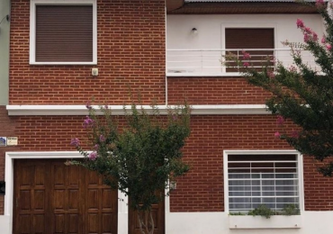 Venta casa de cuatro dormitorios