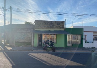 Venta locales + terreno en Loma Negra