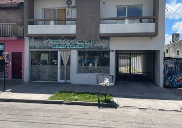 Venta dos deptos + local + cocheras